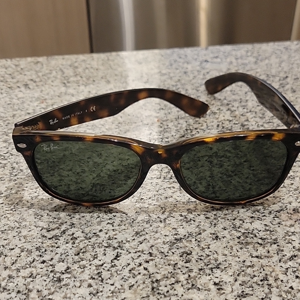 Ray-Ban Tortoise Shell Sunglasses